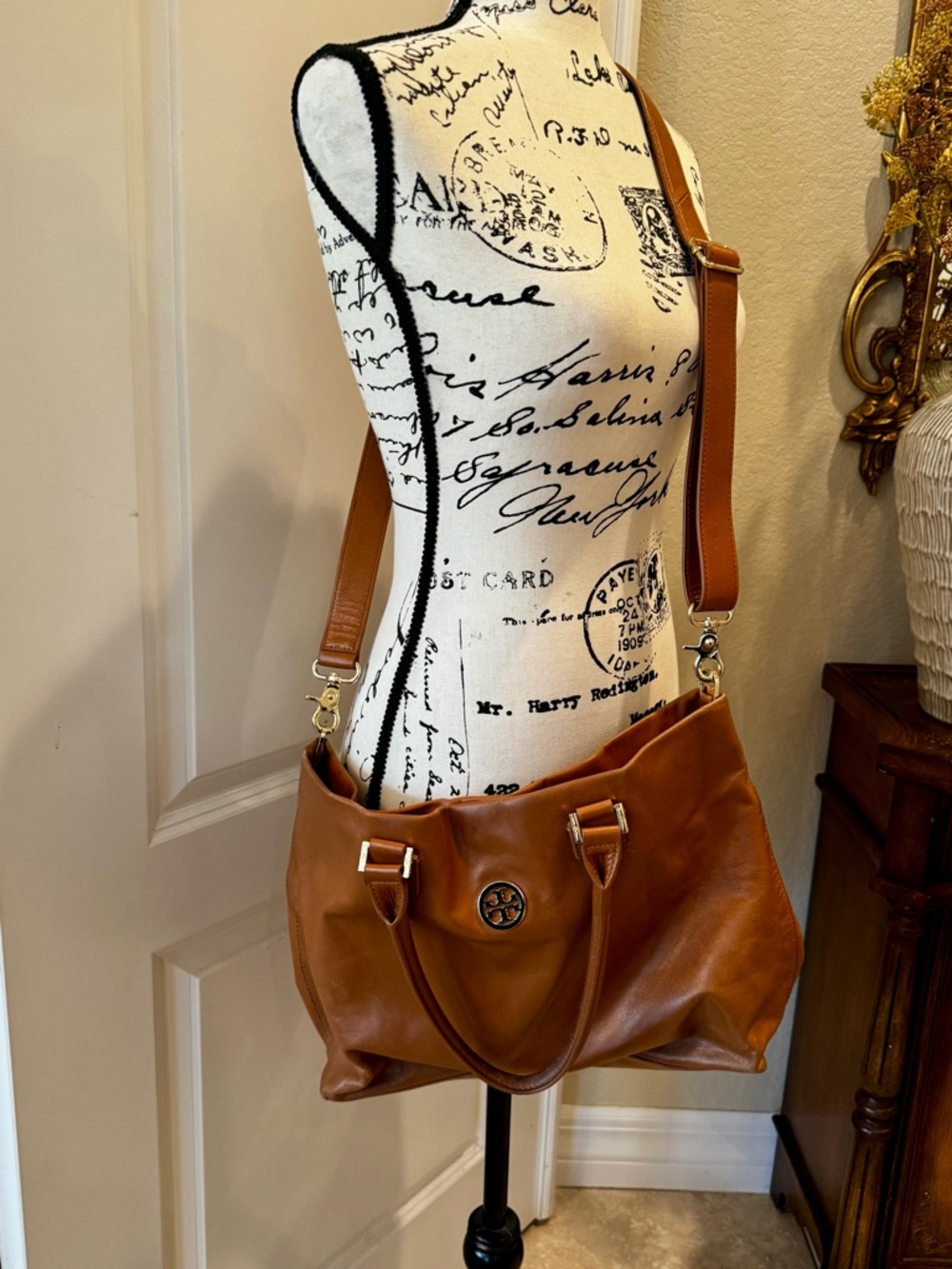 Tory Burch Tan Leather Shoulder & Crossbody Tote - Picture 5 of 8